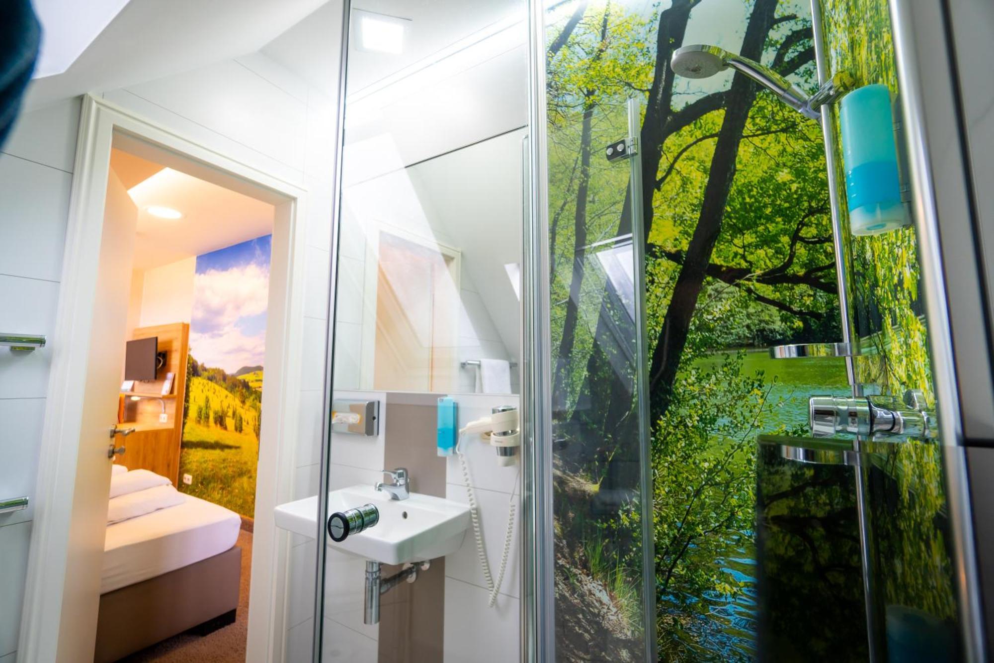 Landhotel Zur Gruenen Kutte Bernshausen Extérieur photo