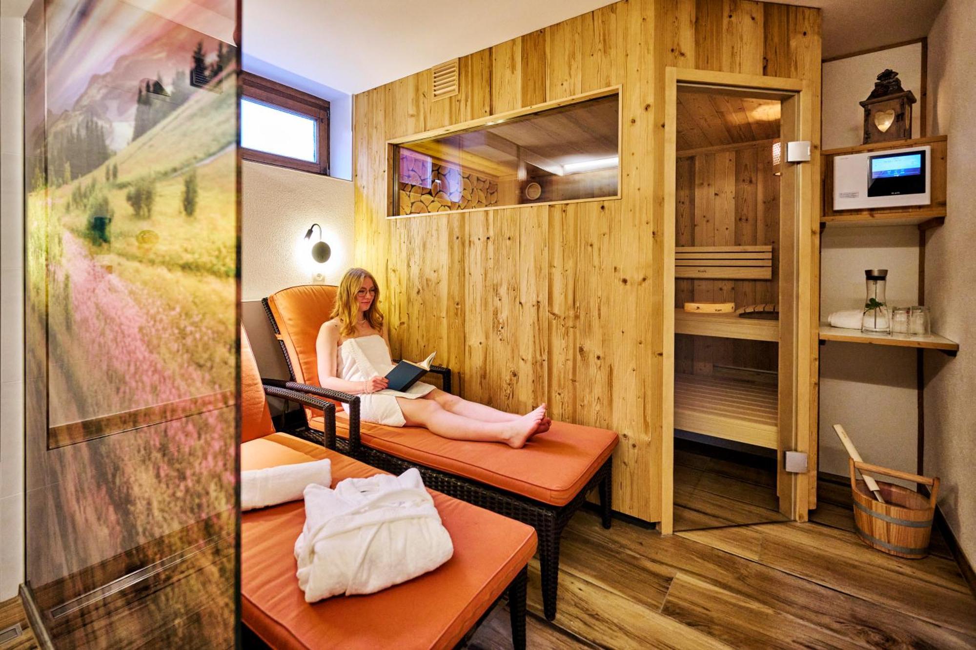 Landhotel Zur Gruenen Kutte Bernshausen Extérieur photo