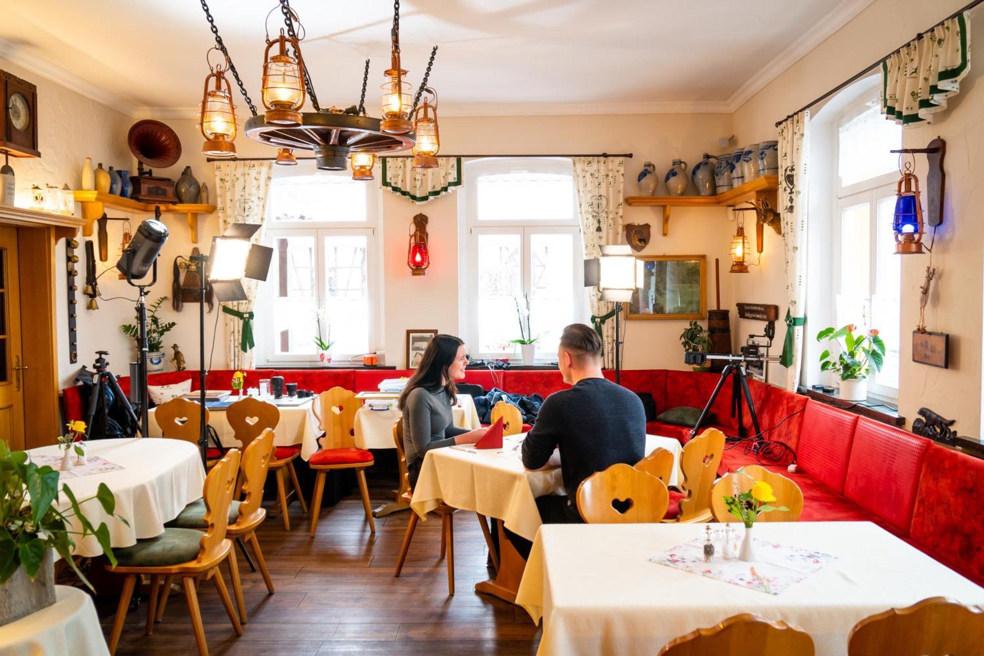 Landhotel Zur Gruenen Kutte Bernshausen Extérieur photo