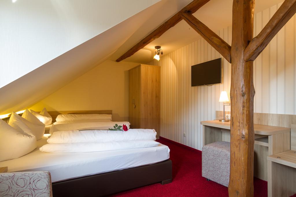 Landhotel Zur Gruenen Kutte Bernshausen Extérieur photo