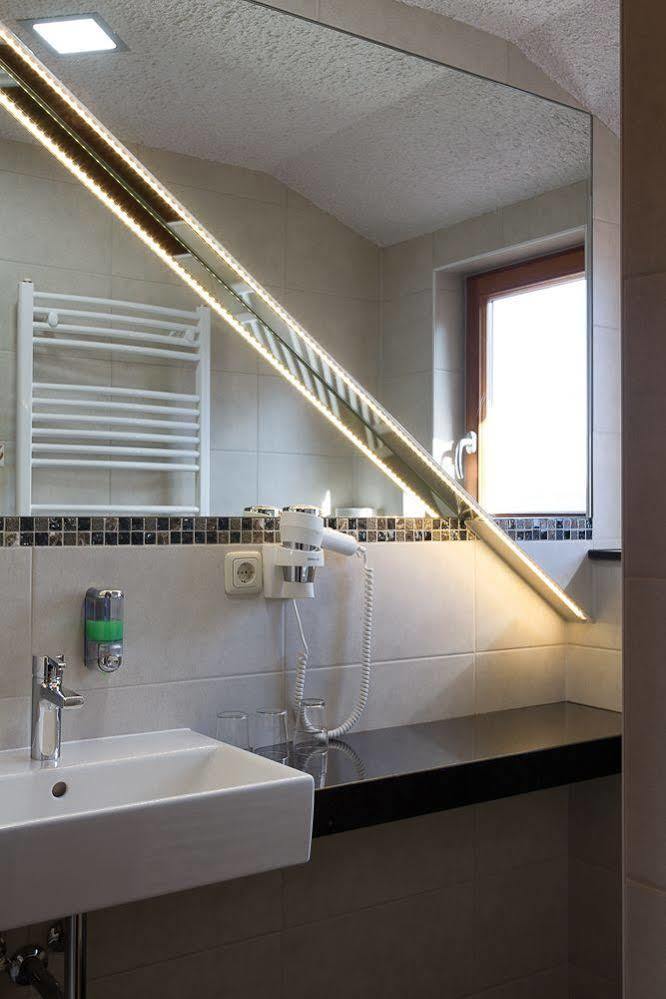 Landhotel Zur Gruenen Kutte Bernshausen Extérieur photo
